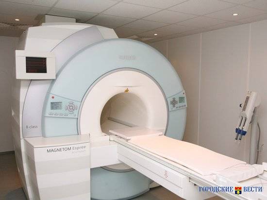 В Волгограде заработал центр амбулаторной онкопомощи: его проинспектировал Андрей Бочаров