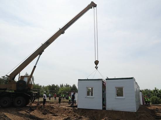 В поселке Зеленый Быковского района строят новый ФАП