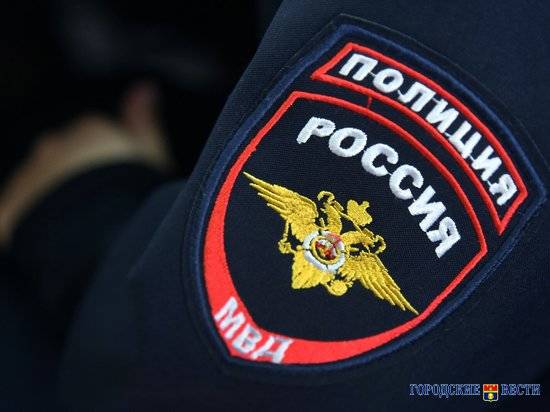 В Волгограде иностранцу грозит 8 лет за взятку полицейскомукоррупция взятка криминал