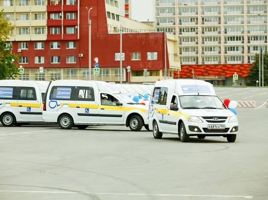 В Волгоградской области приступила к работе служба доставки пожилых в поликлиники
