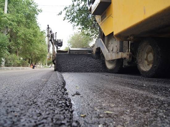 На ул. Джаныбековской в Волгограде завершают ремонт дороги