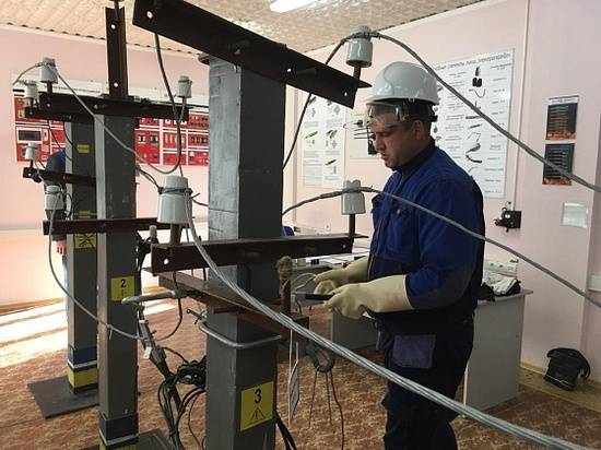 В Волгоградской области выбирают лучшего электромонтера