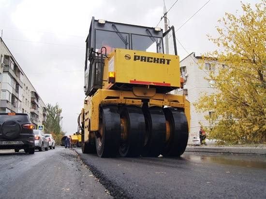 Подрядчики завершили ремонт дороги на улице Клименко в Волгограде