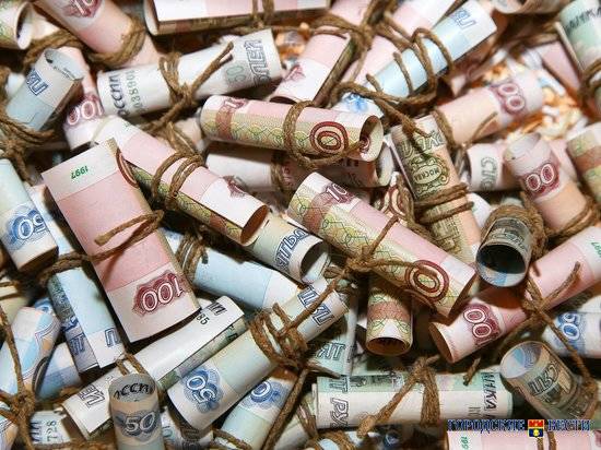 В январе волгоградцам предлагали работу с зарплатой до 160 тысяч рублей