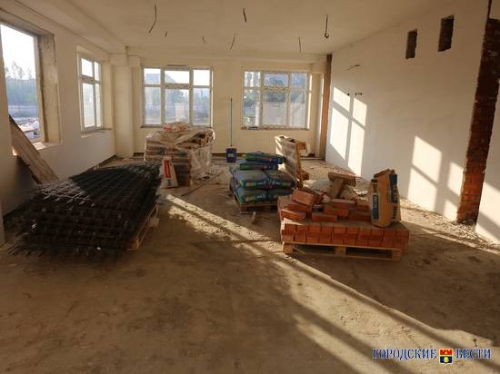 Строительство нового детсада в Карповке близится к завершению