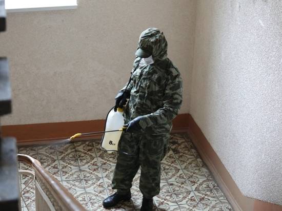 Военные провели дезинфекцию на АО «Завод «Метеор» в Волжском