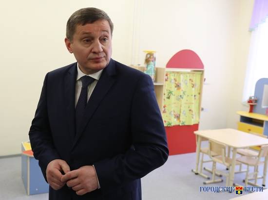 Андрей Бочаров поставил задачи по модернизации инфраструктуры сельских школ региона