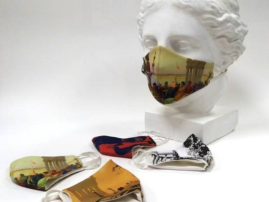 Волгоградский музей Машкова выпустил маски от коронавируса с репродукциями картин