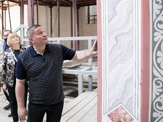 Глава региона оценил роспись в волгоградском храме Александра Невского