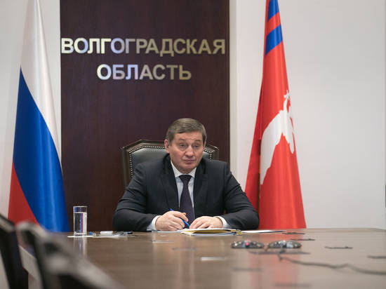 Андрей Бочаров участвует в заседании с Владимиром Путиным