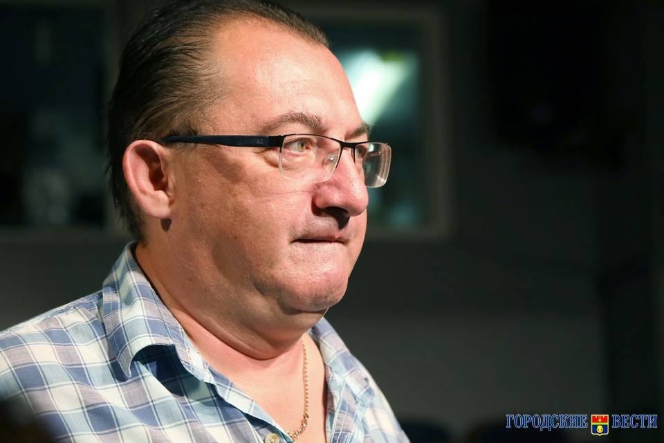 В Волгограде худрук молодежного театра Владимир Бондаренко подал в отставку