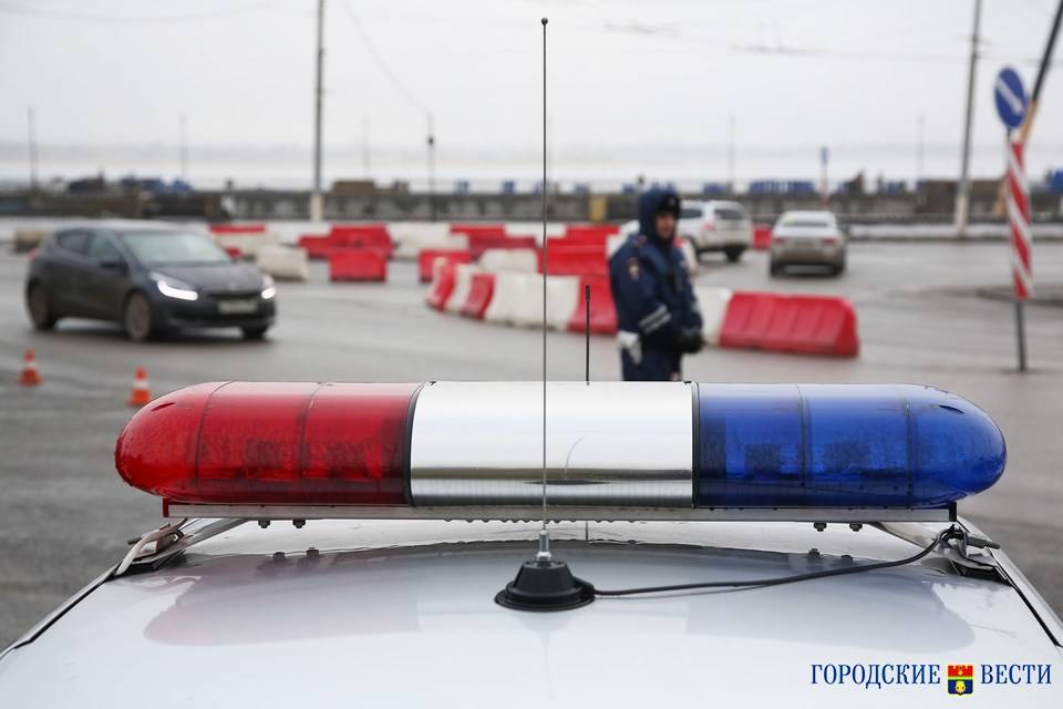 6-летняя девочка и 10-летний мальчик пострадали в ДТП в Волжском