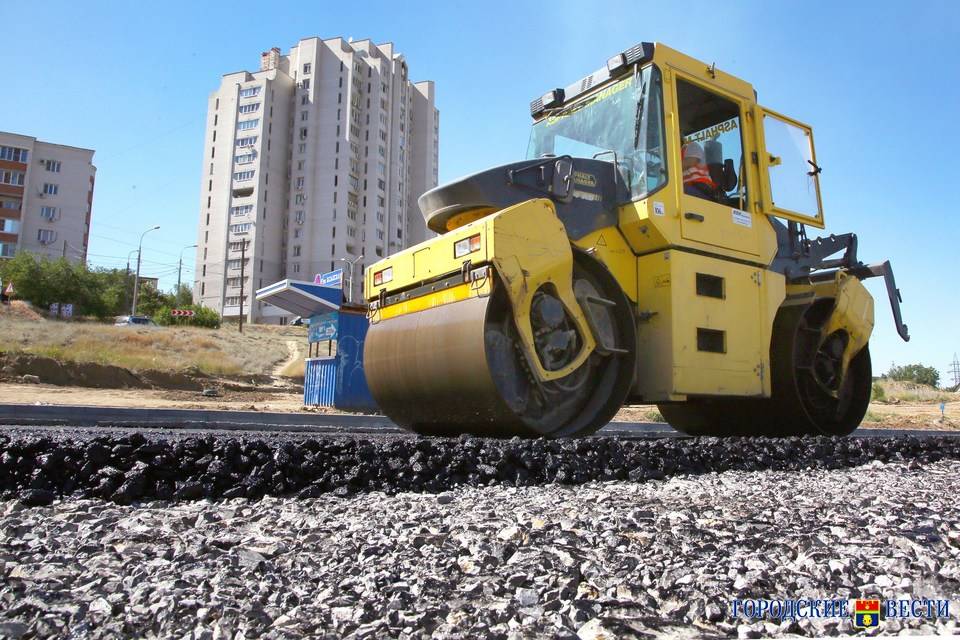 Около 50% плановых дорожных работ выполнено в Волгограде