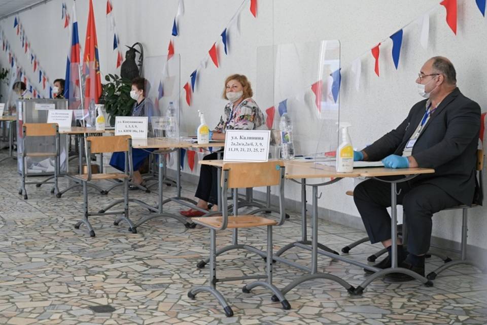 В Волгоградской области на выборах в Госдуму уверенно лидируют единороссы
