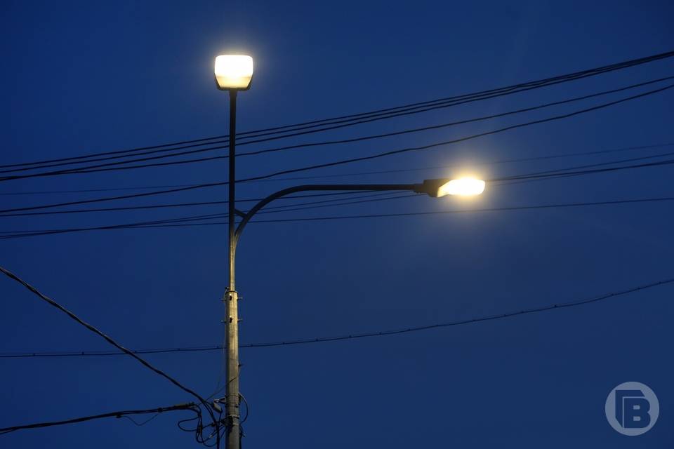 «Свет будет ярким и белым»: в Волгограде модернизируют систему освещения