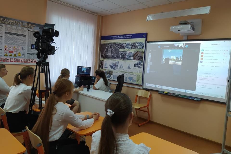 Более тысячи волгоградских школьников приняли участие в онлайн-уроках «Осторожно – поезд!»