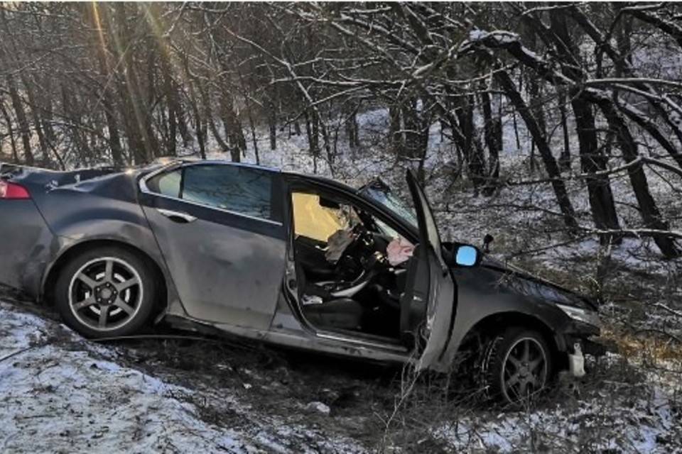 Под Волгоградом опрокинулась Honda Accord, пострадал ребенок