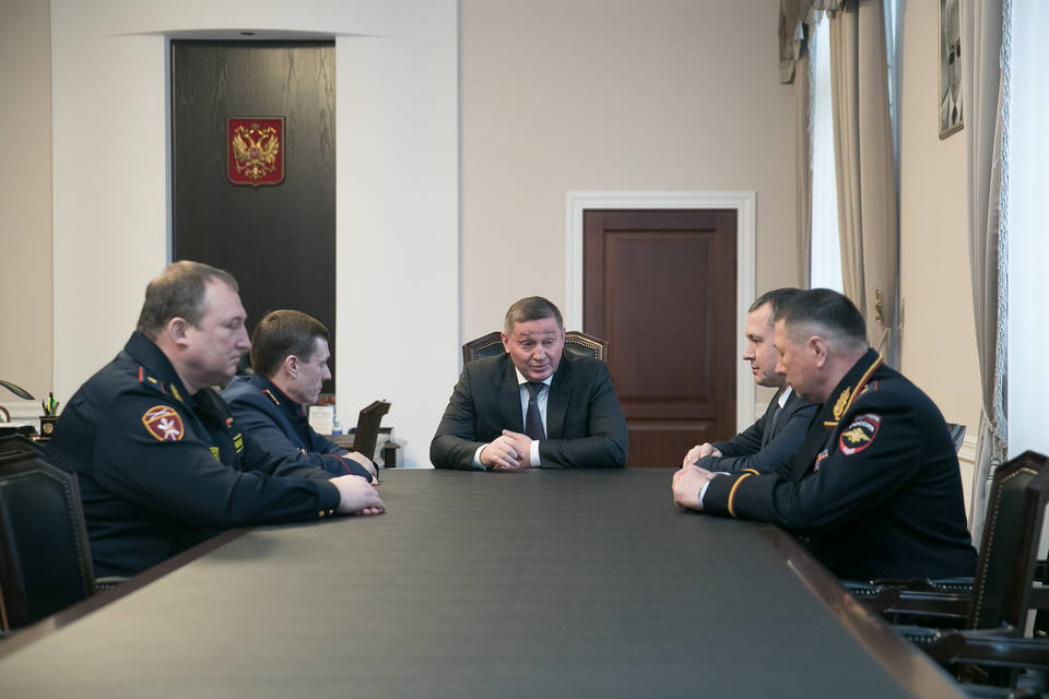Андрей Бочаров провел совещание с силовиками региона