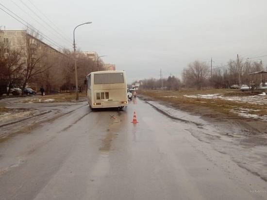 В Волжском автобус сбил 12-летнего школьника