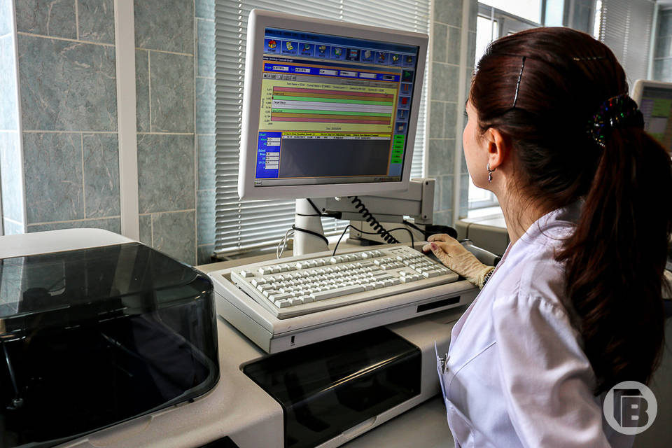 Волгоградские поликлиники для борьбы с пандемией дополнительно получат 100 млн рублей
