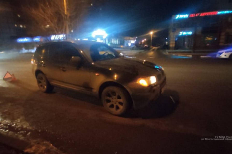 В соседнем с Волгоградом Волжском сбили 41-летнюю пьяную женщину