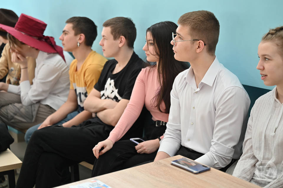 Волгоградская молодежь поддерживает формат ЕГЭ
