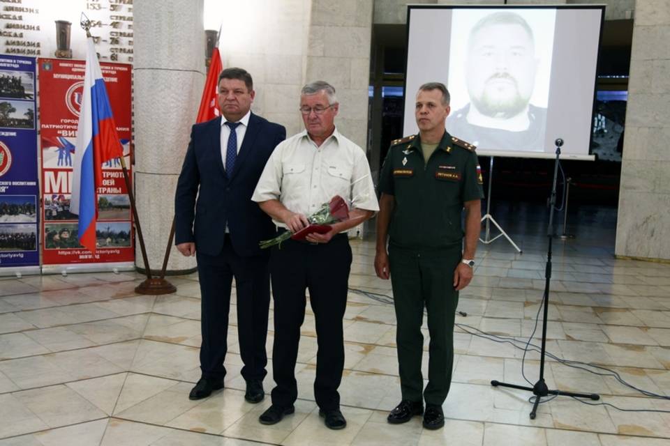 В Волгограде 10 солдат посмертно награждены орденами Мужества