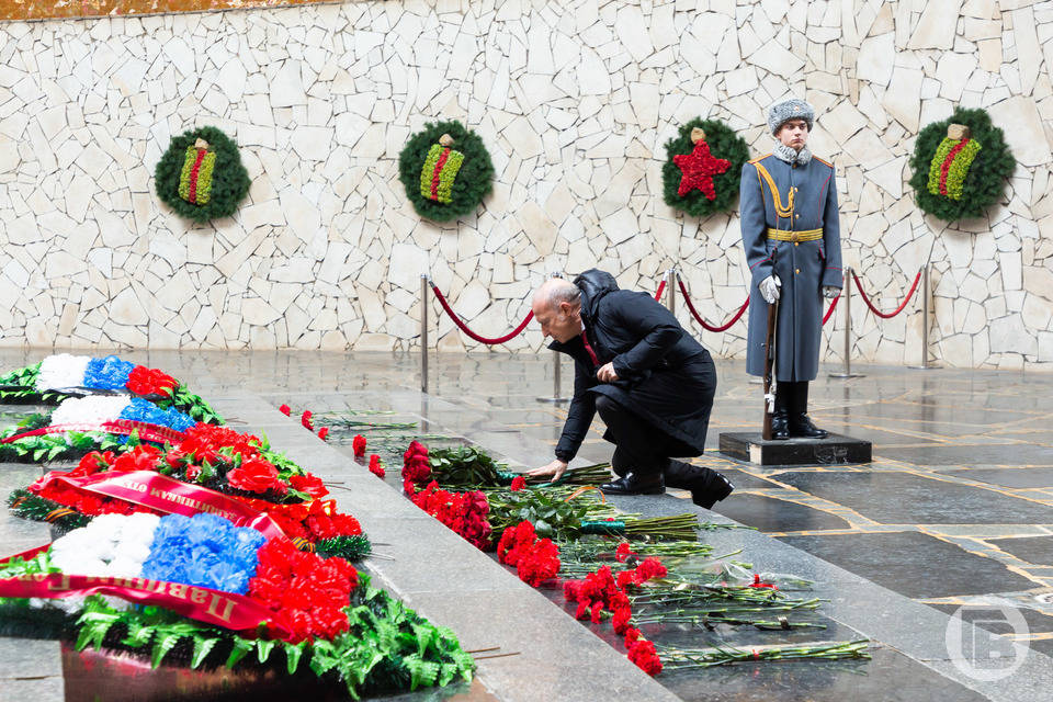В Советском районе Волгограда 17 июля возложат цветы и покажут патриотический фильм