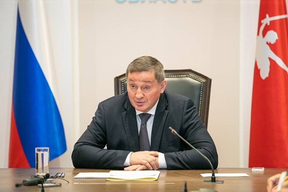 Губернатор Андрей Бочаров дал поручения на случай осложнения ситуации с COVID-19