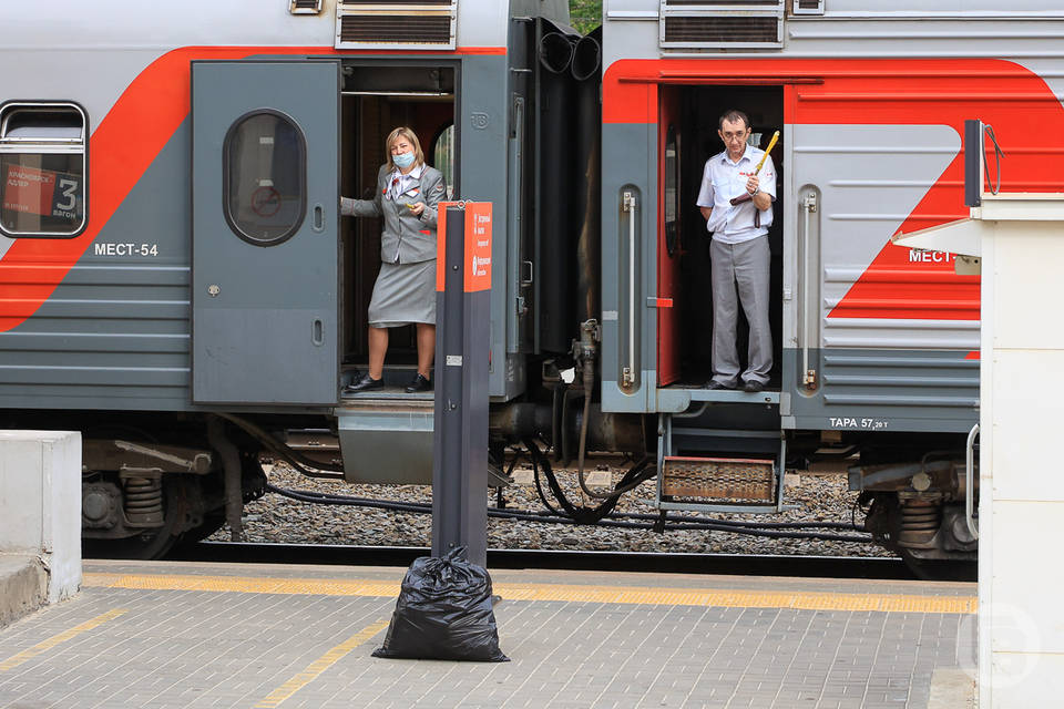 В Волгоградской области временно закрывают железнодорожный переезд