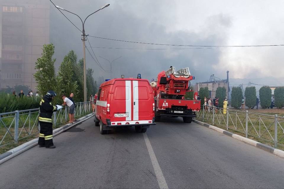 Прокуратура Волгоградской области проводит проверку после пожара на рынке