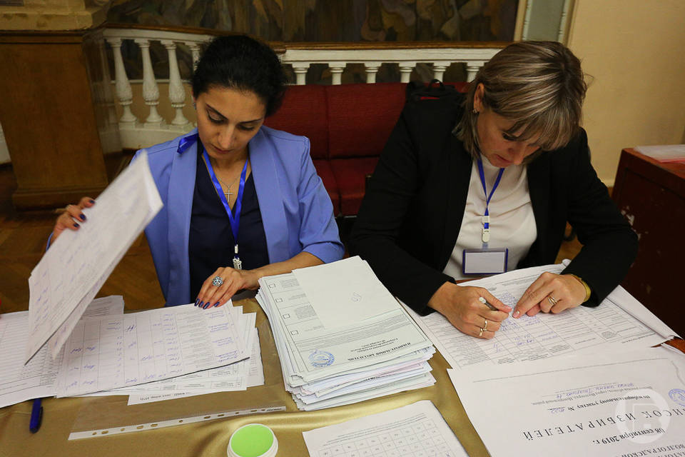 В Волгоградской области завершили работу все избирательные участки