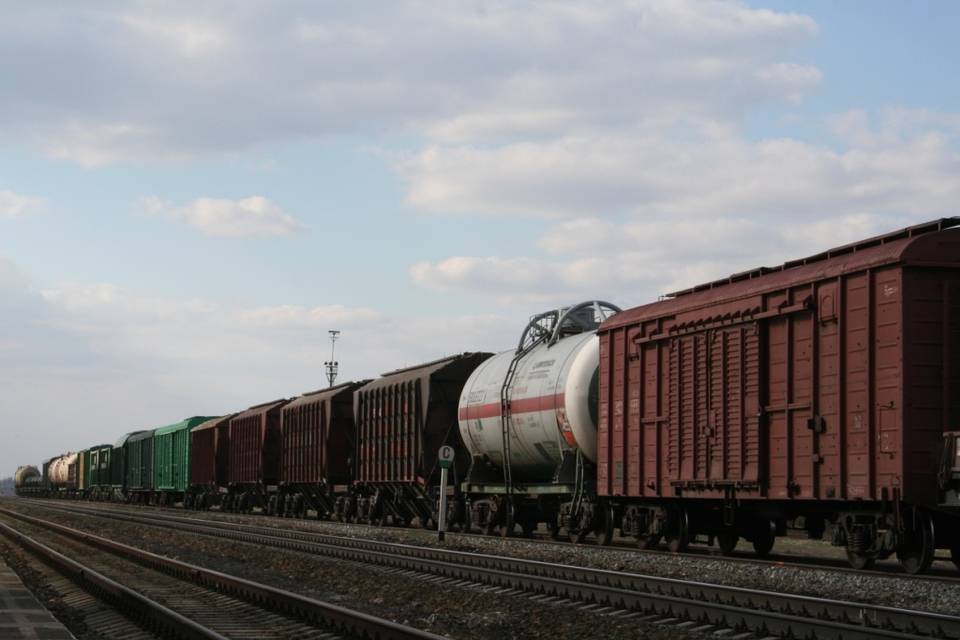 Погрузка на железной дороге в Волгоградской области выросла на 3,8 % в августе