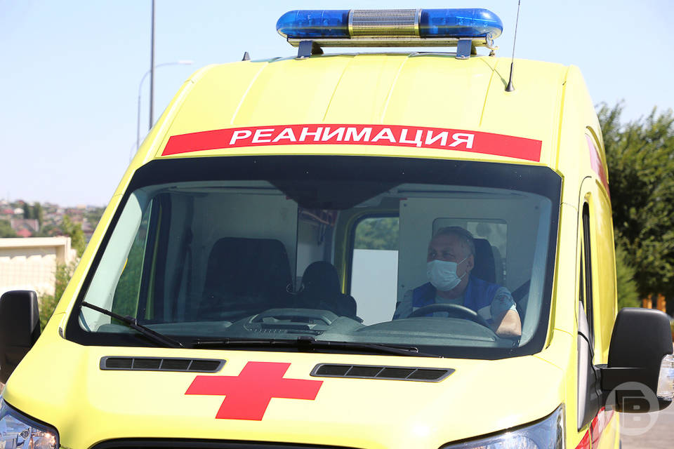 Под Волгоградом мотоциклист пострадал в ДТП со "скорой"