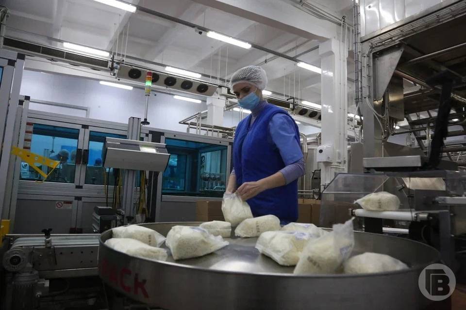 В Волгограде нашли более 2 тонн опасных йогуртов, масла и молока