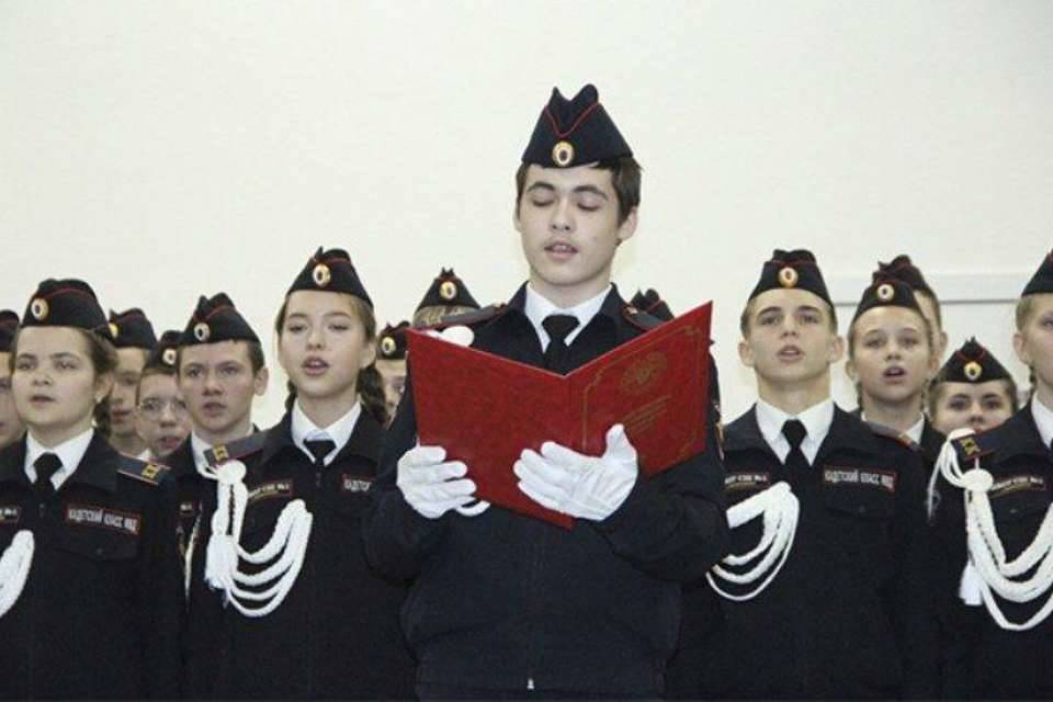 Лучшим кадетам Волгоградской области присвоили звания и погоны