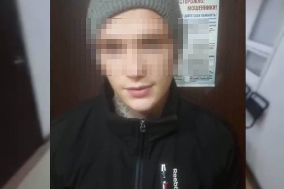 Под Волгоградом задержан 20-летний курьер, собиравший деньги для аферистов