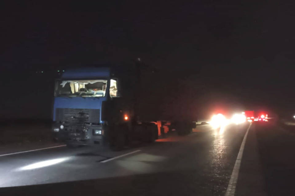 Под колесами грузовика в Волгоградской области погибла женщина