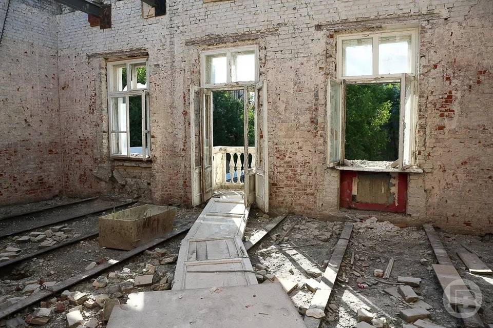 В 879 квартир переселили жителей Волгоградской области из аварийного жилья