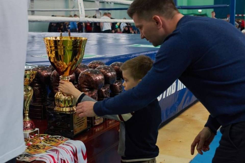 В Волгограде впервые проходит межрегиональный турнир по боксу на «Кубок Максима Бабанина»