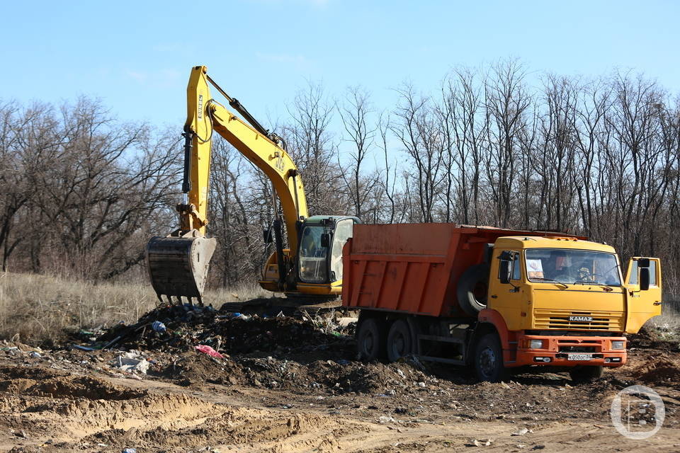 Большую свалку с остатками строительного мусора ликвидировали под Волгоградом