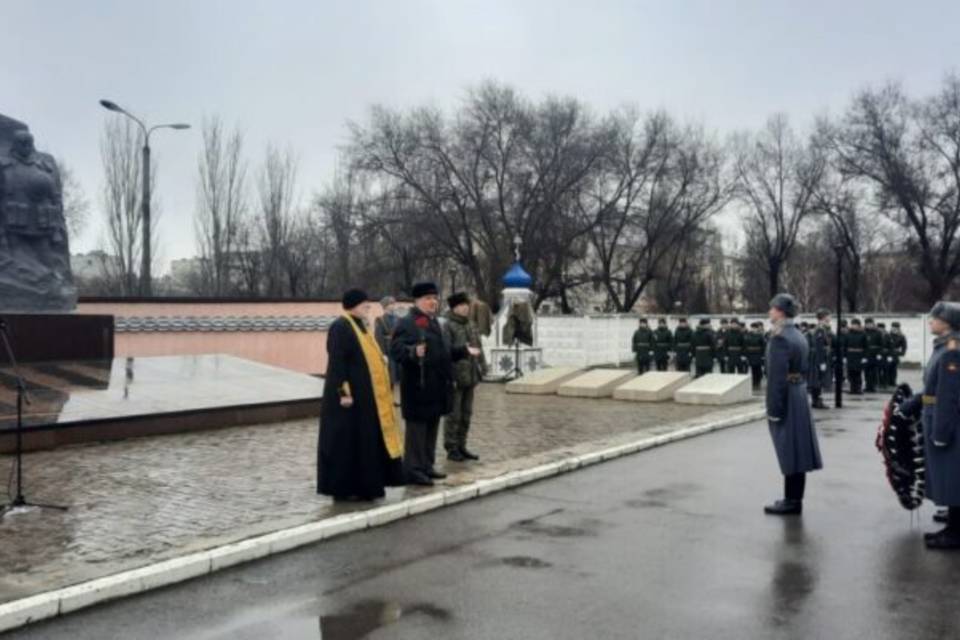 В Волгограде почтили память более тысячи военнослужащих, погибших в Чечне