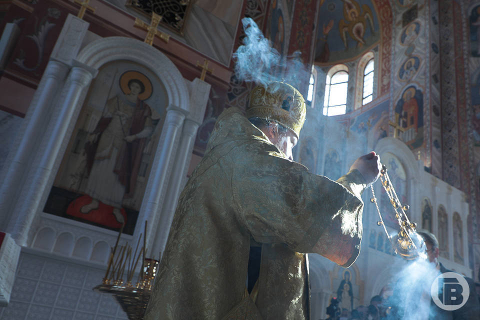 У икон в Александро-Невском соборе Волгограда скончался 75-летний мужчина