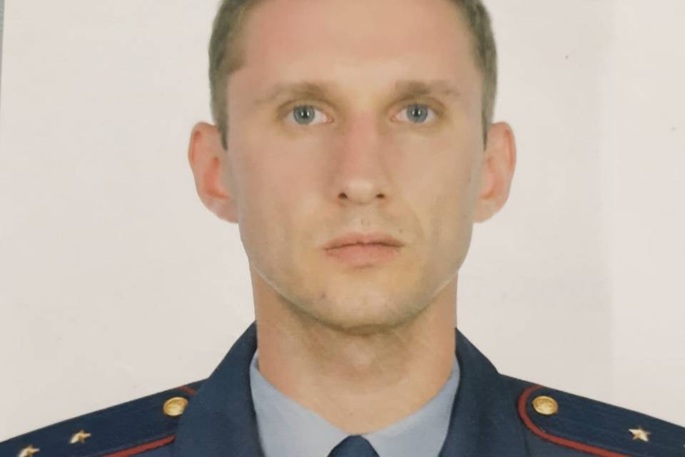 В Волгограде сотрудник ФСИН спас мужчину, которого неизвестные изрезали ножом