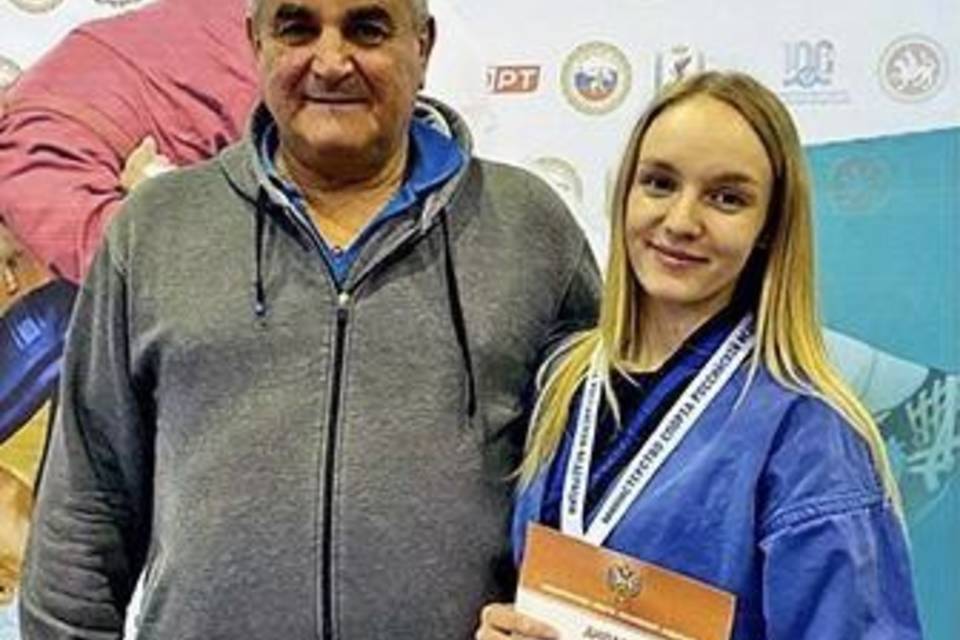 Волгоградка Шейла Стафеева стала бронзовым призером Кубка России по борьбе на поясах