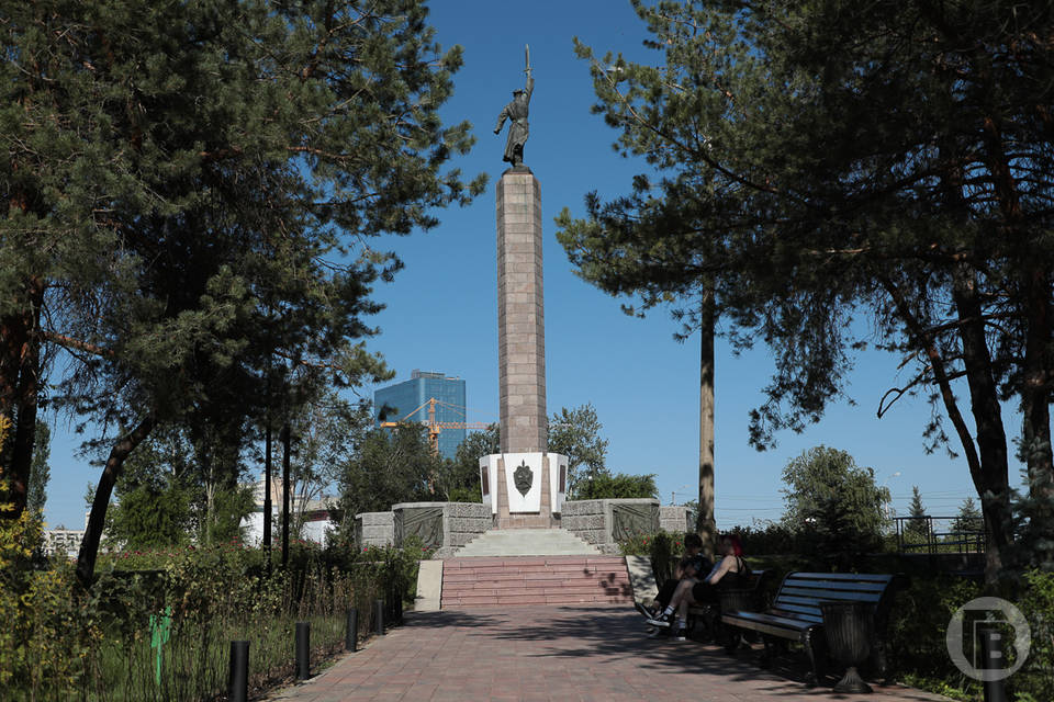 В Волгограде ищут специалистов, которые восстановят памятник воинам 10-ой Дивизии НКВД