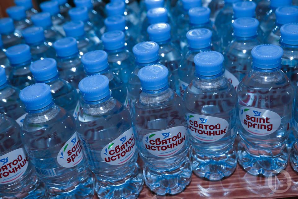 Иммунолог рассказала волгоградцам об опасности воды в пластиковых бутылках