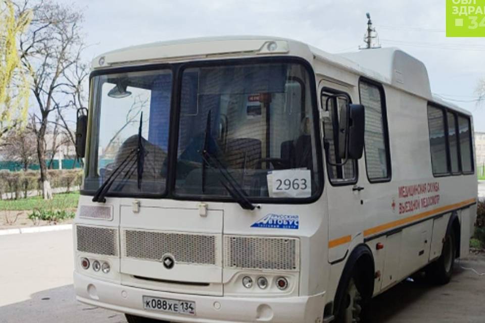Поликлинику на колесах передали в Чернышковскую ЦРБ Волгоградской области