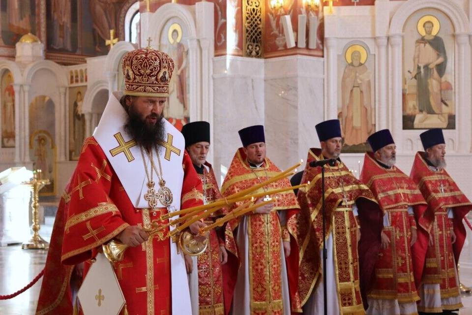 В Волгограде 12 июня православные приложились к мощам Александра Невского