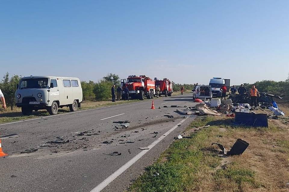 Число жертв аварии под Волгоградом увеличилось до 4